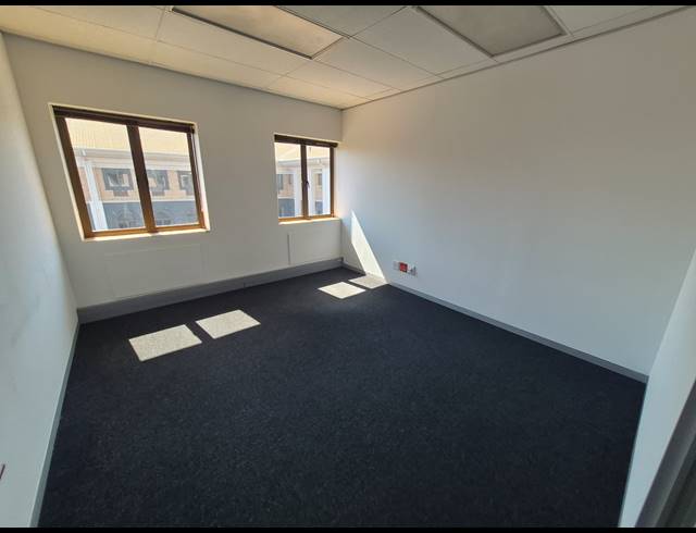 244M² OFFICE TO LET IN RIVONIA